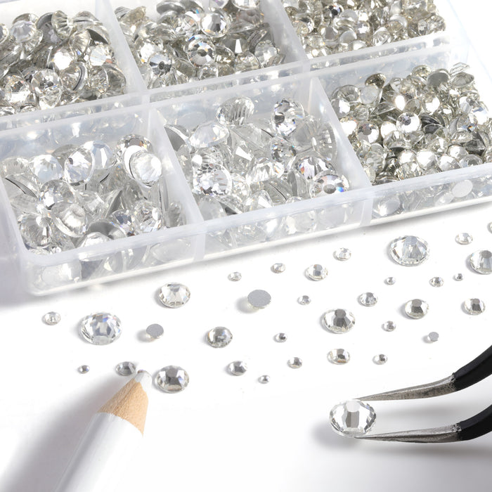 Beadsland 8300 piezas de diamantes de imitación con reverso plano, gemas para uñas, diamantes de imitación de cristal redondos para manualidades, 10 tamaños mezclados con lápiz de cera y kit de pinzas, SS3-SS30 - Cristal