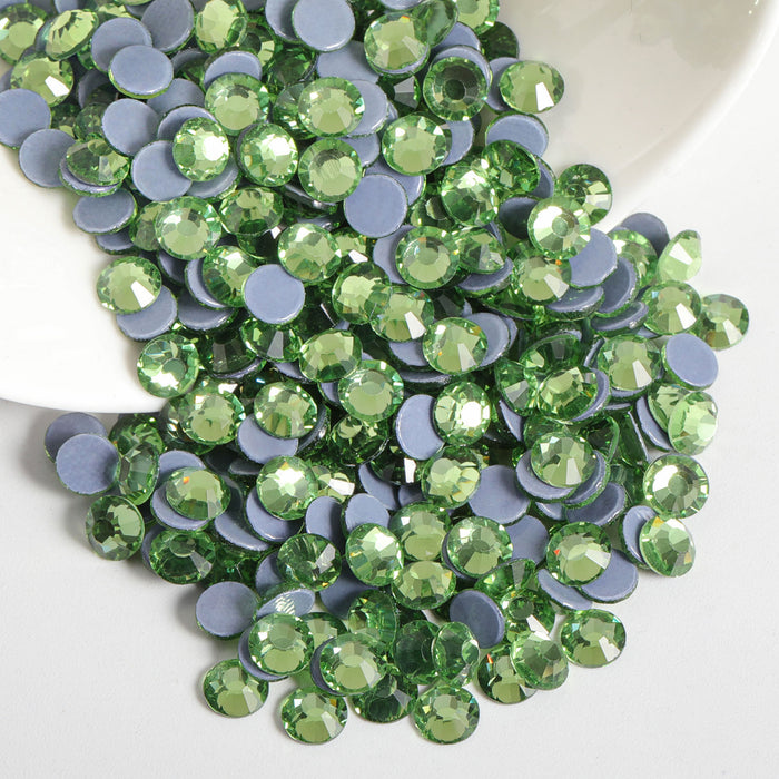 Beadsland Hotfix Rhinestones, Rhinestones de cristal para manualidades, ropa, decoración de bricolaje, verde claro