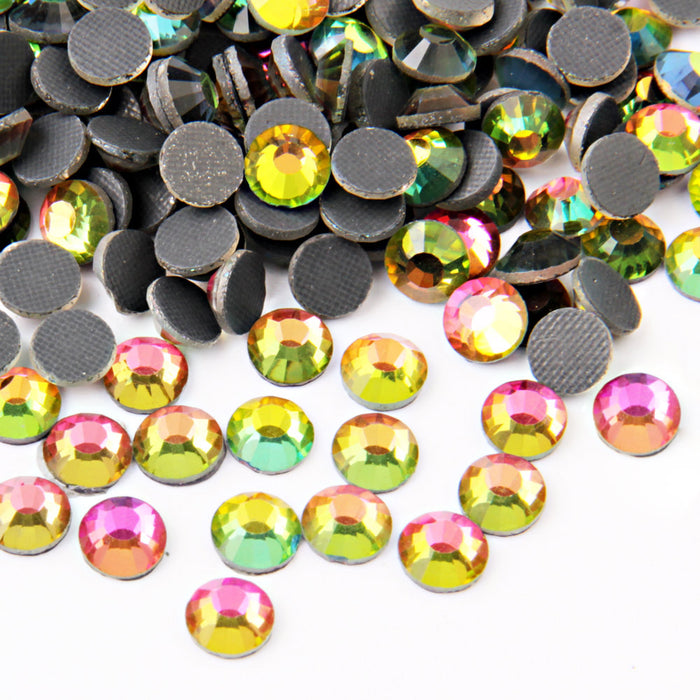 Beadsland Kristall-Hotfix-Strass, maschinengeschliffener Stein – Regenbogen