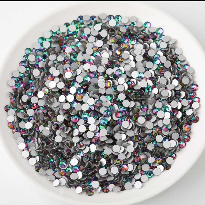 Beadsland - Diamantes de imitación de cristal con parte trasera plana, gemas redondas para decoración de uñas y pegamento para manualidades, color verde volcán