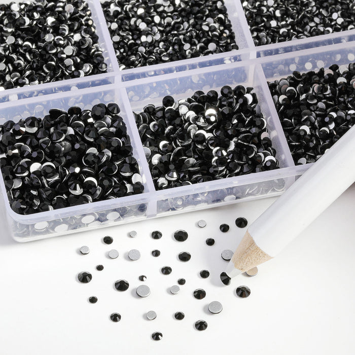 Beadsland 7200 piezas de diamantes de imitación con reverso plano, gemas para uñas, diamantes de imitación de cristal redondos para manualidades, 6 tamaños mezclados con kit de lápiz de cera, SS3-SS10- negro