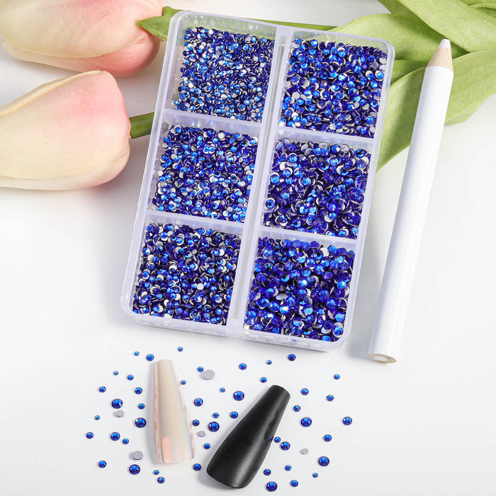 Beadsland 7200 piezas de diamantes de imitación con reverso plano, gemas para uñas, diamantes de imitación de cristal redondos para manualidades, 6 tamaños mezclados con kit de lápiz de cera, SS3-SS10- Zafiro