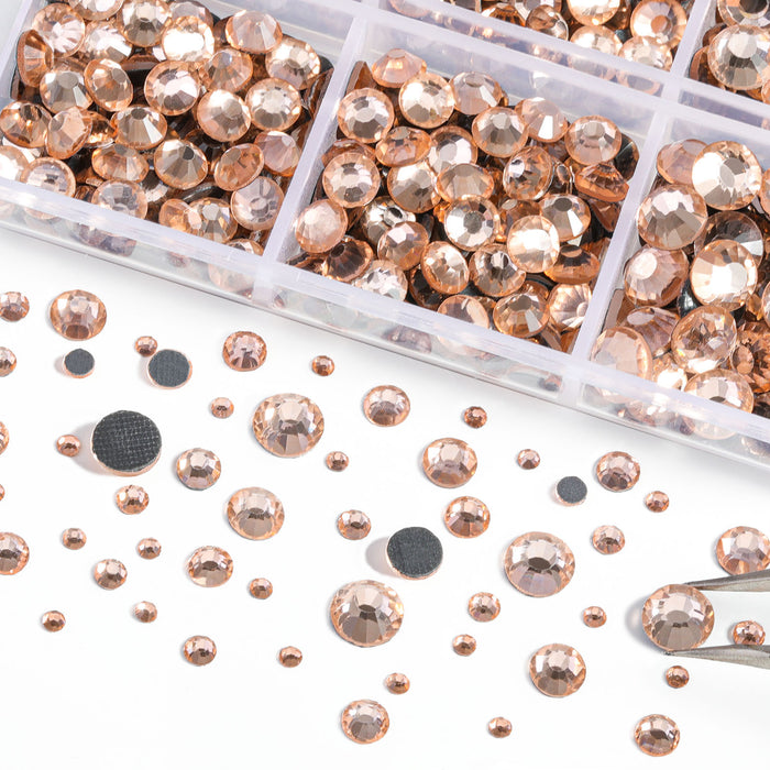 6736 piezas de diamantes de imitación Hotfix para manualidades ropa mezclada en 5 tamaños, cristales Hotfix con pinzas y kit de lápiz de cera, SS6-SS30- melocotón claro