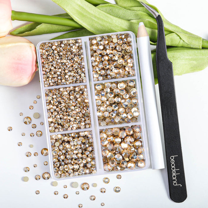 Beadsland 4300 Stück Strasssteine ​​mit flacher Rückseite, Nagelsteine, runde Kristall-Strasssteine ​​zum Basteln, gemischt in 6 Größen, mit Picking-Pinzette und Wachsstift-Set – Golden Shadow